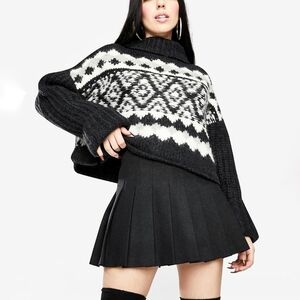 NEW‎ Free People | Crop Cable Knit, Onyx, L
